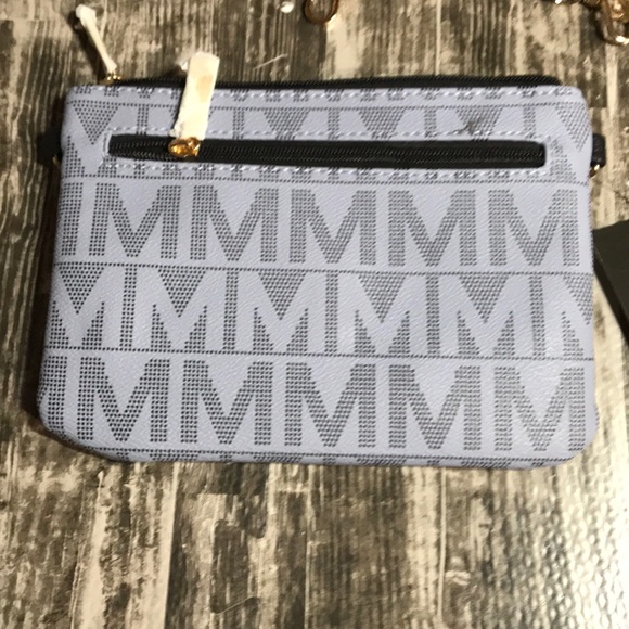 MFK Collection By Mia Convertible Crossbody/Wristlet - Picture 3 of 8